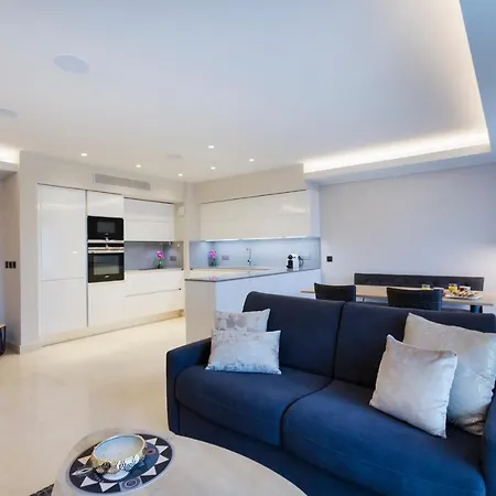 Luxury Garden 2br In The Development Of Cap D'antibes-juan Les Pins *