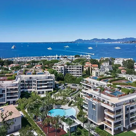 Apartamento Luxury Garden 2br In The Development Of Cap D'antibes-juan Les Pins